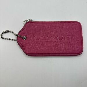 Coach XL Hangtag Wristlet in Fuchsia Pebbled Leather